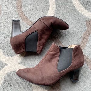 Brown faux suade booties